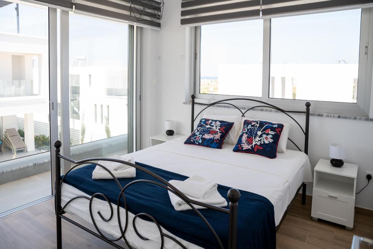 Levanda Hills Ekaterina 3 Bdrm וילה פרוטאראס