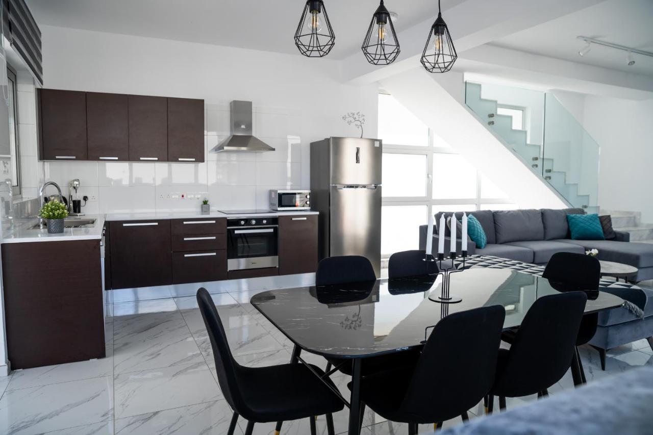 Levanda Hills Ekaterina 3 Bdrm וילה *